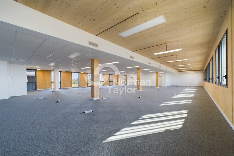 000827884_34_0405_11