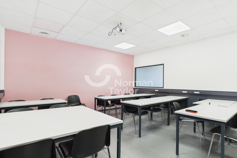 051866866_34_1758_10