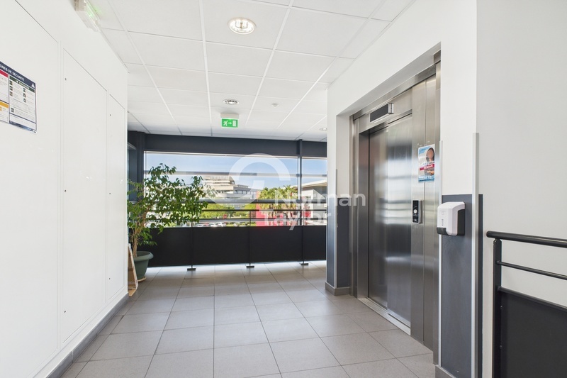 051869693_34_1758_11