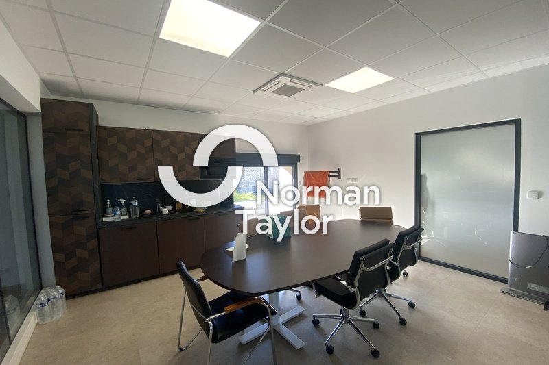 170015723_34_2032_10