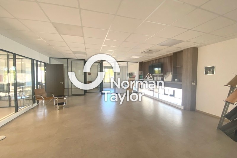 170171417_34_2032_15