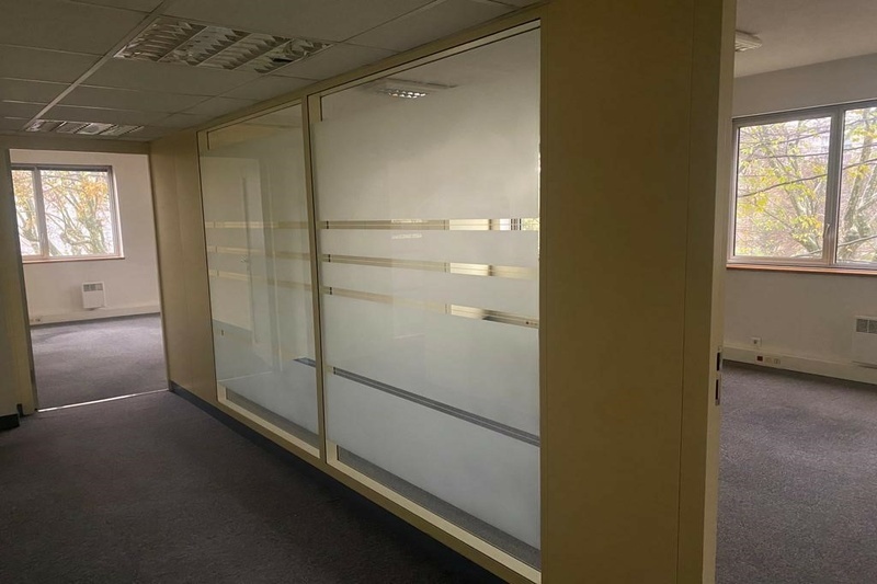 418168266_69_0673_11