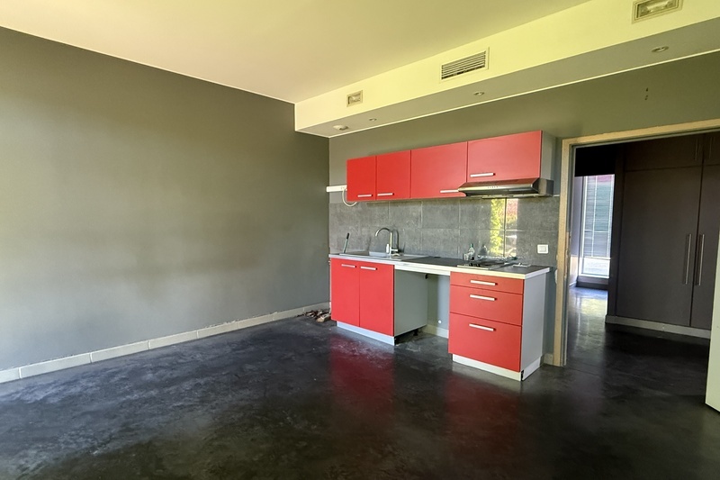 873747340_34_1761_11