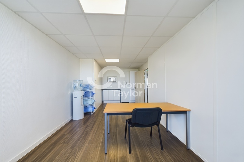 128669289_34_1222_19