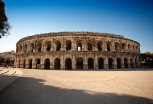 Local commercial à Nîmes à proximité des Arènes et du centre-ville